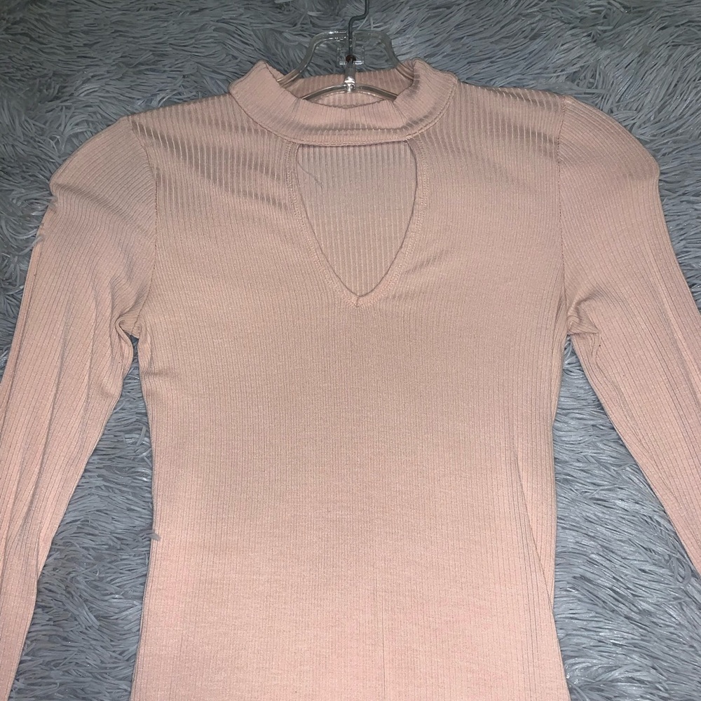 Long sleeve pink Hollister top with open neck